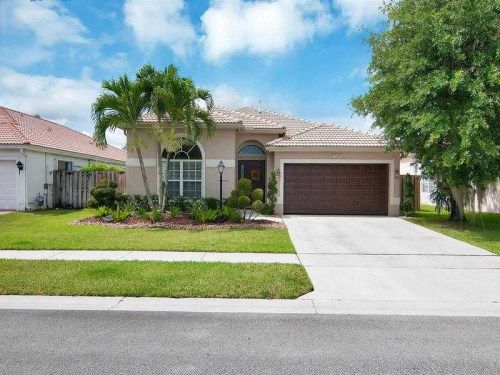13068 NW 19 ST, Hollywood, FL 33028