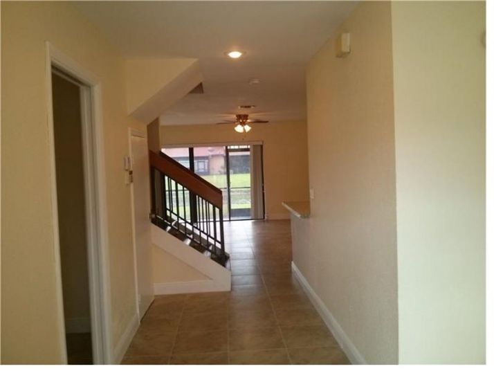 9046 45TH CT # 9046, Fort Lauderdale, FL 33351