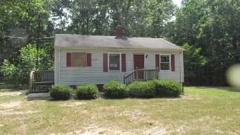 4112 Old Shore Rd, Blackstone, VA 23824