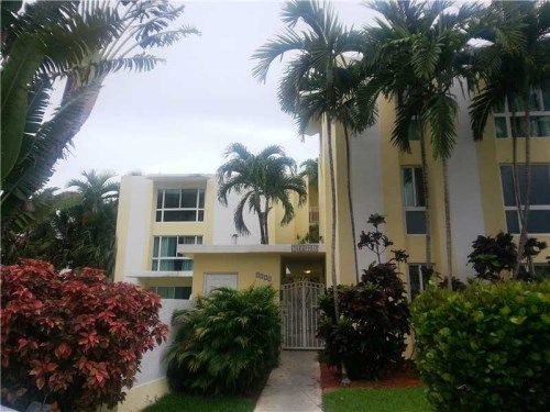 9971 W Bay Harbor Dr # 106, Miami Beach, FL 33154