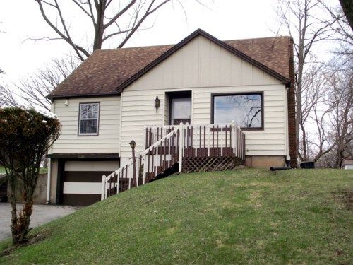 9109 Gardner Rd., Fox River Grove, IL 60021
