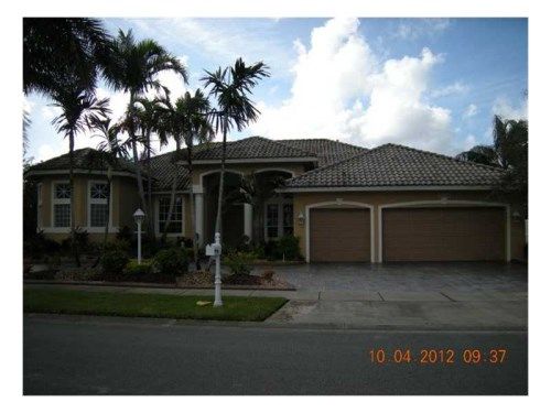 13702 NW 18TH ST, Hollywood, FL 33028
