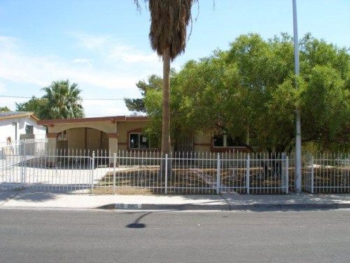 1905 Silver Birch Ln, Las Vegas, NV 89104