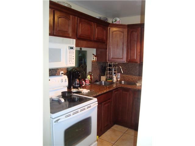 6070 NW 64TH AV # 104, Fort Lauderdale, FL 33319