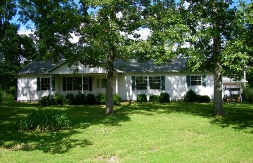 2740 Princess Ave, Odin, IL 62870