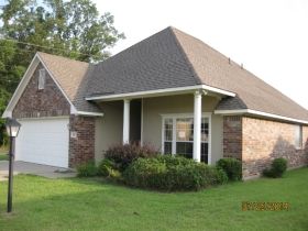 301 N Hampton St, Haughton, LA 71037