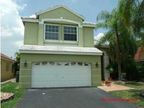 421 BERMUDA SPRINGS DR, Fort Lauderdale, FL 33326