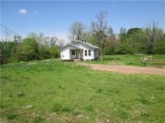 507 East Klan Street, Paris, AR 72855