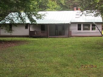 173 Barnard Hill Rd, Weare, NH 03281