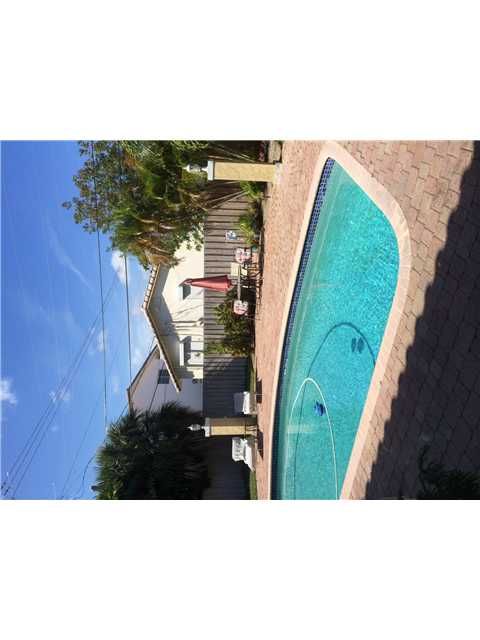 2501 NE 22 ST, Pompano Beach, FL 33062