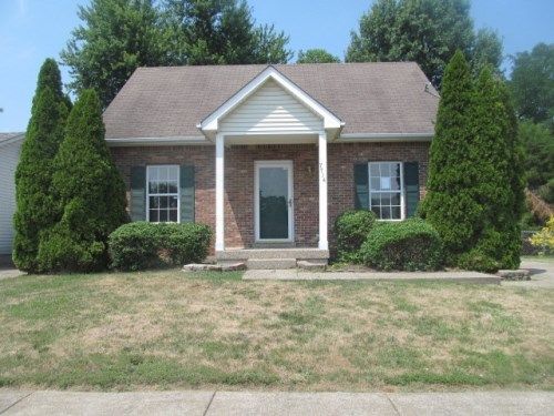 7714 Texlyn Ct, Louisville, KY 40258