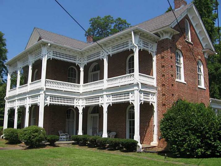 152 Nw Broad Street, Fairburn, GA 30213