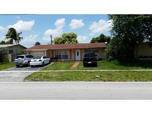 8521 NW 25TH CT, Fort Lauderdale, FL 33322