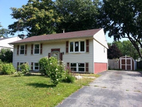 233 Southwood Dr, Michigan City, IN 46360