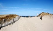 27 North St East Dennis, MA 02641