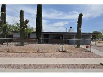 1501 S Cloverland Ave, Tucson, AZ 85711