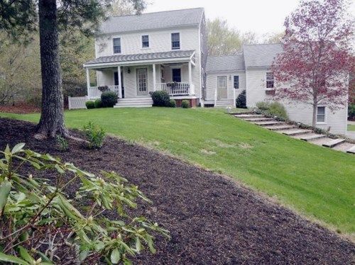 17 Anchor Dr, Forestdale, MA 02644