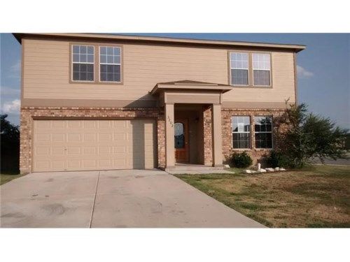 3202 Old Coach Dr, New Braunfels, TX 78130