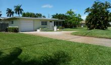 733 NE 2ND ST Pompano Beach, FL 33060