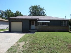 606 Minneola Road, Dodge City, KS 67801