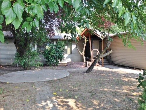 944 Third Street N, Central Point, OR 97502