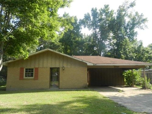 1020 Wooddell Dr, Jackson, MS 39212