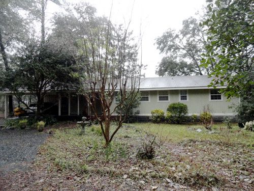 25 Connie Lane, Hortense, GA 31543