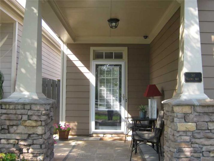 307 Glens Way, Woodstock, GA 30188