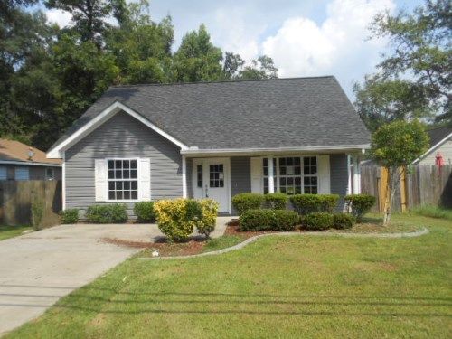 104 N Monroe Ave, Picayune, MS 39466