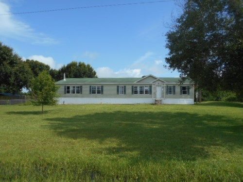 9915 NE 7th Street, Okeechobee, FL 34974