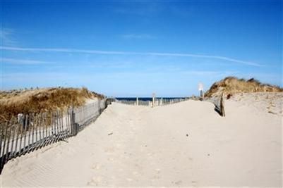 27 North St, East Dennis, MA 02641