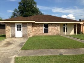2816 Williamsburg Dr, La Place, LA 70068