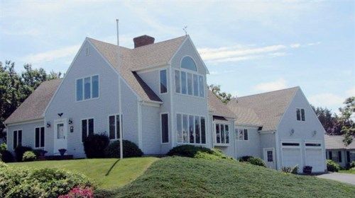65 SESUIT Rd, East Dennis, MA 02641