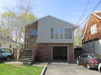 76 E 12th St, Huntington Station, NY 11746