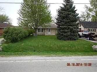 10218 Dunkelow Rd, Franksville, WI 53126