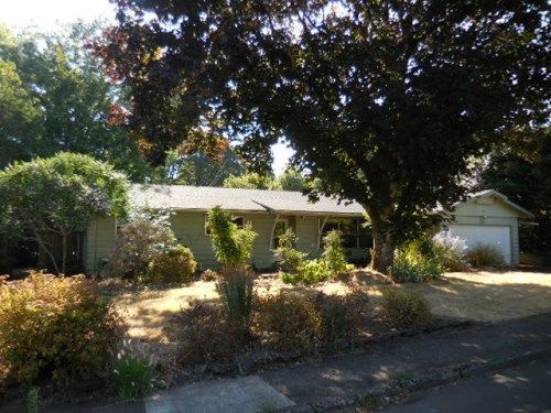 3892 Crestview Drive S, Salem, OR 97302