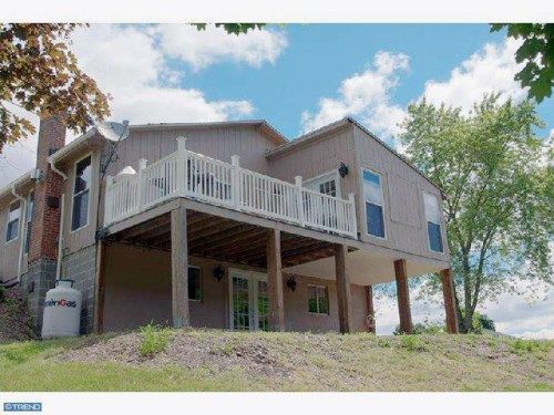 313 N SHORE DR, Lenhartsville, PA 19534