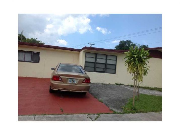 2320 SW 68TH AV, Hollywood, FL 33023