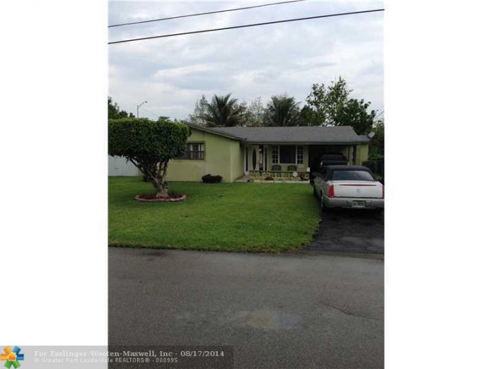 2912 SUNSHINE BLVD, Hollywood, FL 33023