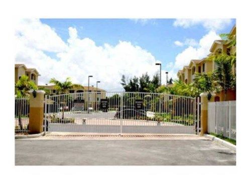 13780 NE 3RD CT # 107, Miami, FL 33161