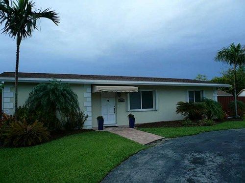 9523 SW 79 TE, Miami, FL 33173