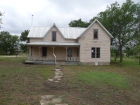 279 Thomason St, Era, TX 76238