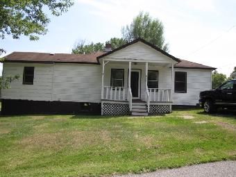 633 Sixth St, Mather, PA 15346