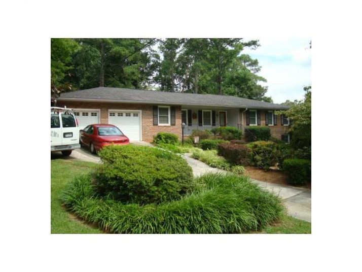 249 E Valley Drive, Marietta, GA 30068