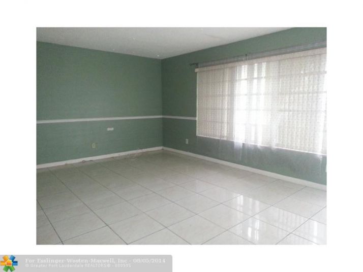 1780 NW 83RD TE, Hollywood, FL 33024