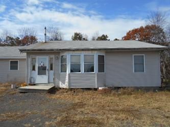 17 Cavu Dr, Otisville, NY 10963
