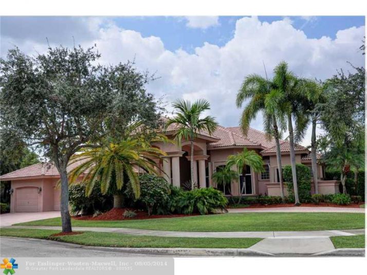 100 DOCKSIDE CIR, Fort Lauderdale, FL 33327