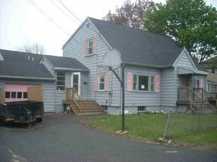 56 Tilton St, Lowell, MA 01850