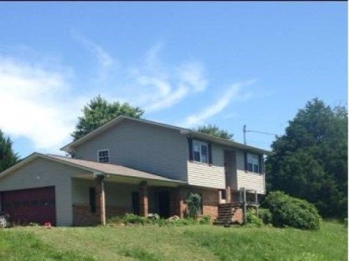 1409 Providence Rd, Sevierville, TN 37876