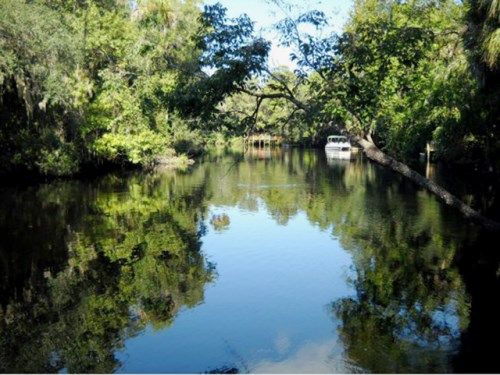 82 Young Drive, Inglis, FL 34449